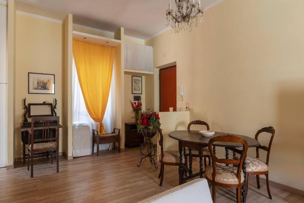 Elegante Appartamento Centrale Rome Bagian luar foto