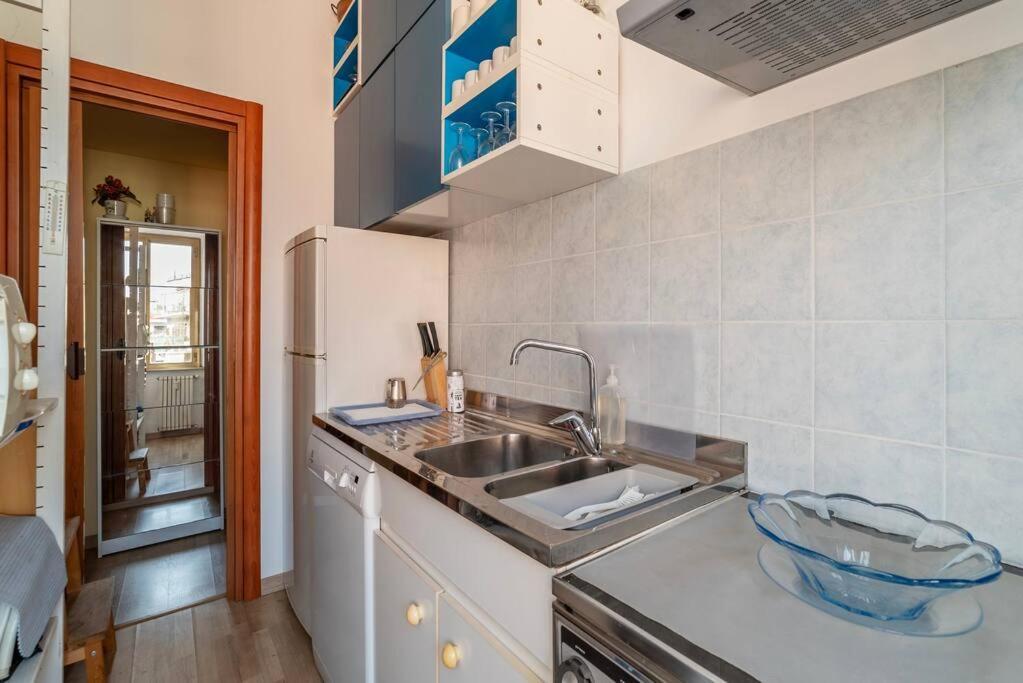 Elegante Appartamento Centrale Rome Bagian luar foto