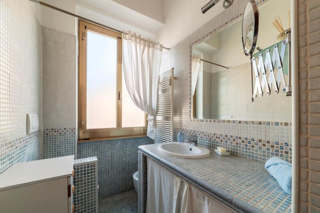 Elegante Appartamento Centrale Rome Bagian luar foto