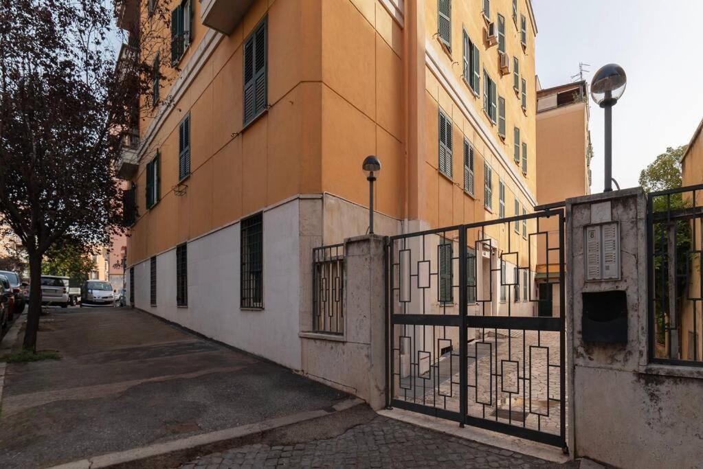 Elegante Appartamento Centrale Rome Bagian luar foto